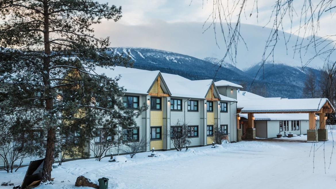 Prestige Hudson Bay Lodge