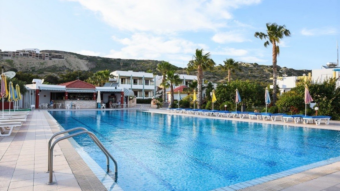 Chrysoula Hotel & Apartments