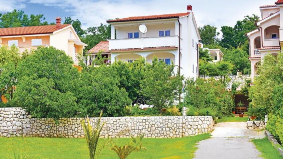 Roni Apartman