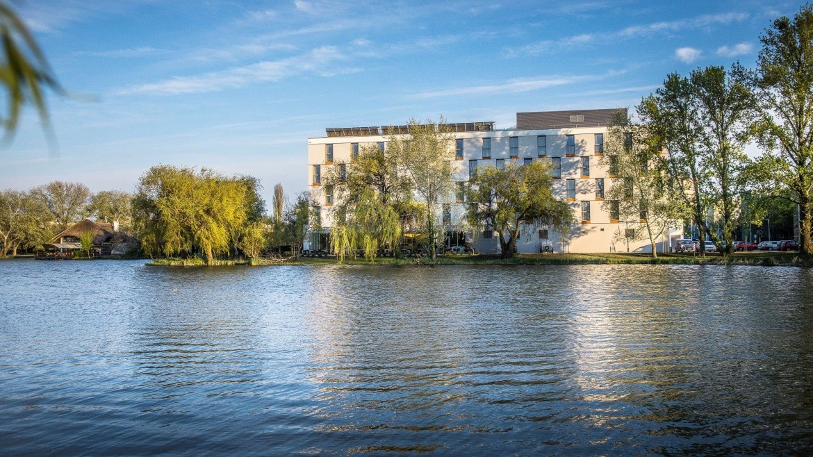 Best Western Plus Lakeside