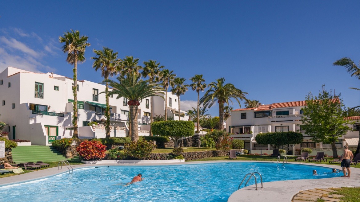 Los Rosales Apartamentos