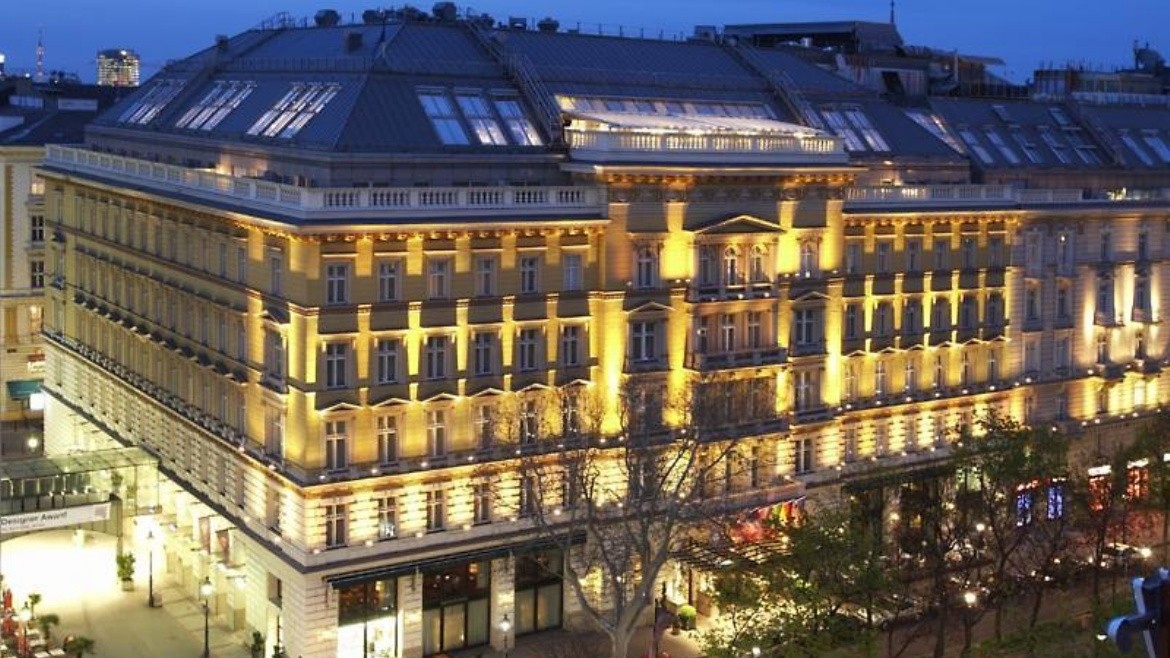 Grand Hotel