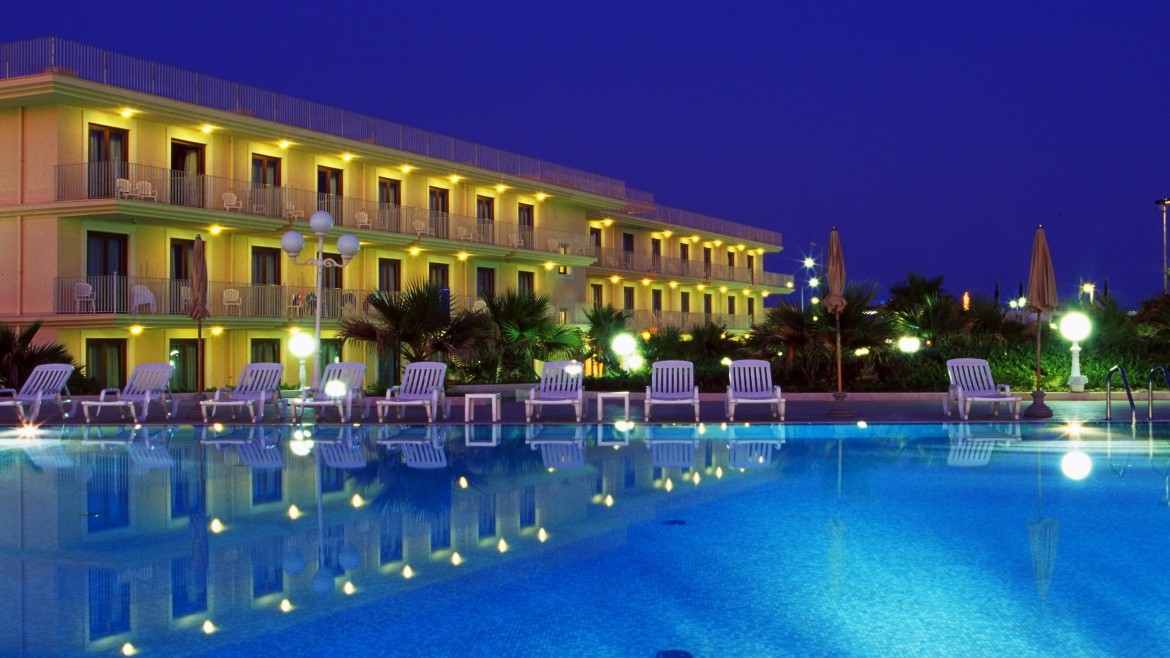 Dioscuri Bay Palace (Agrigento)