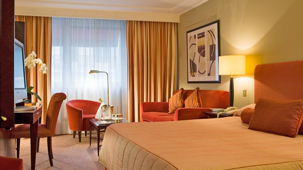 Warwick Paris