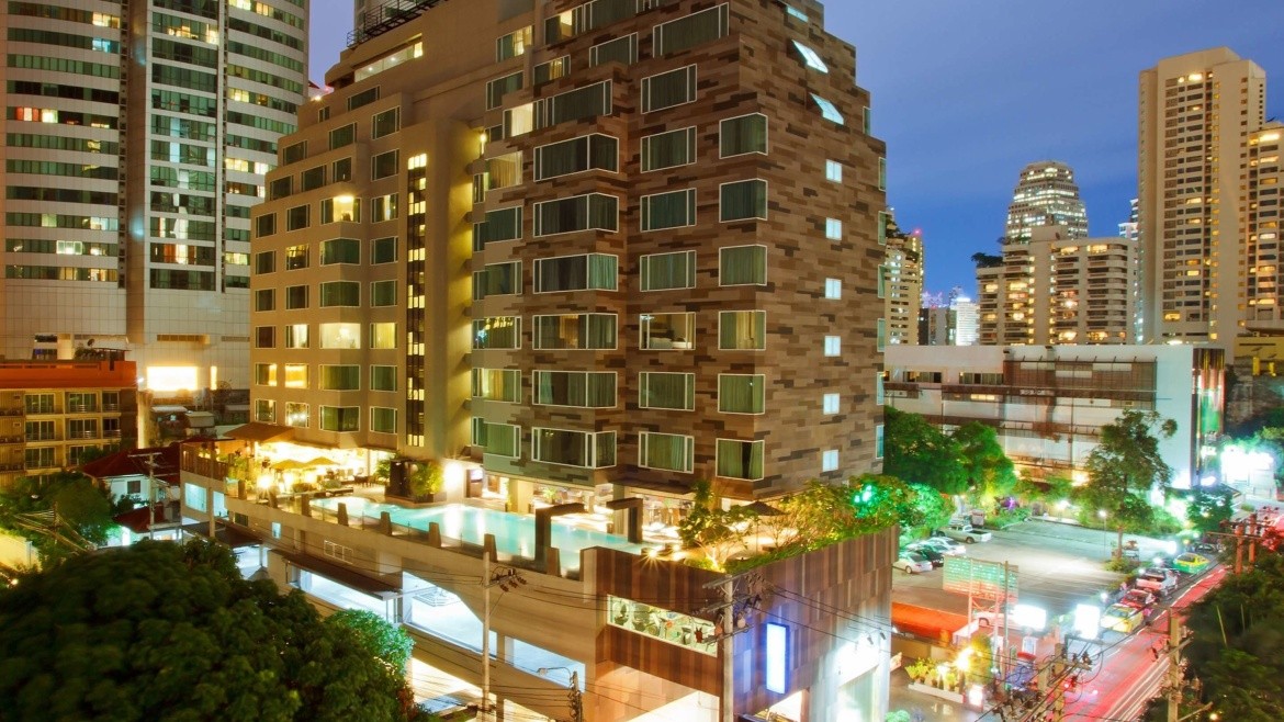 Golden Tulip Mandison Suites