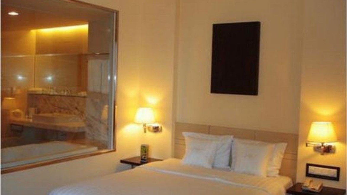 Palace Saigon (Ho Chi Minh City)