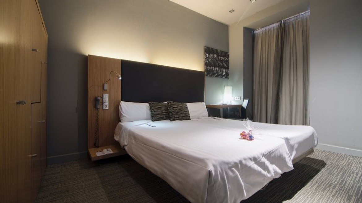 Petit Palace Tres Cruces