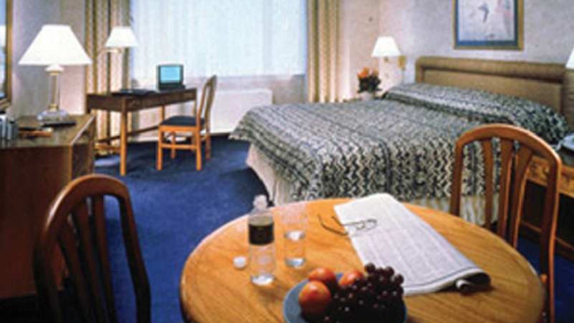 Fifty Hotel & Suites by Affinia