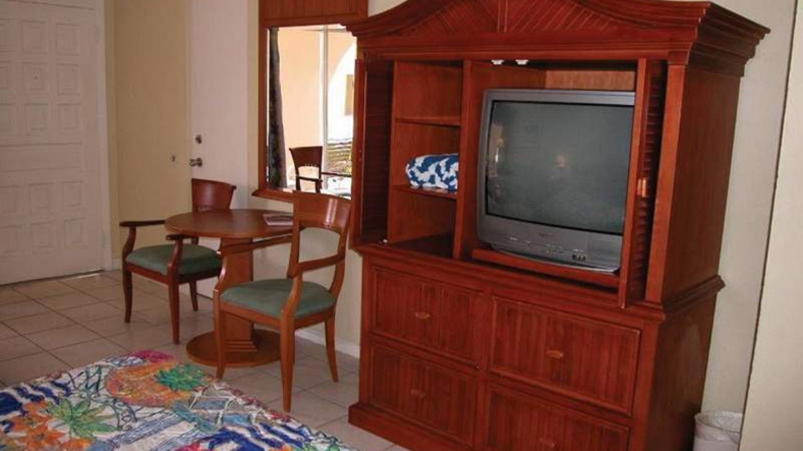 Talk of the Town (Oranjestad)