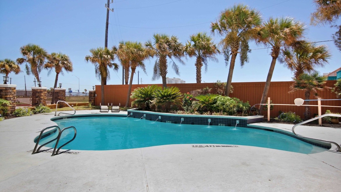 Best Western Plus Seawall Inn & Suites by the Beach
