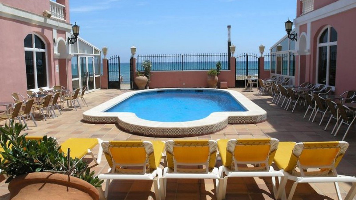 Lloyds Beach Club (La Mata)