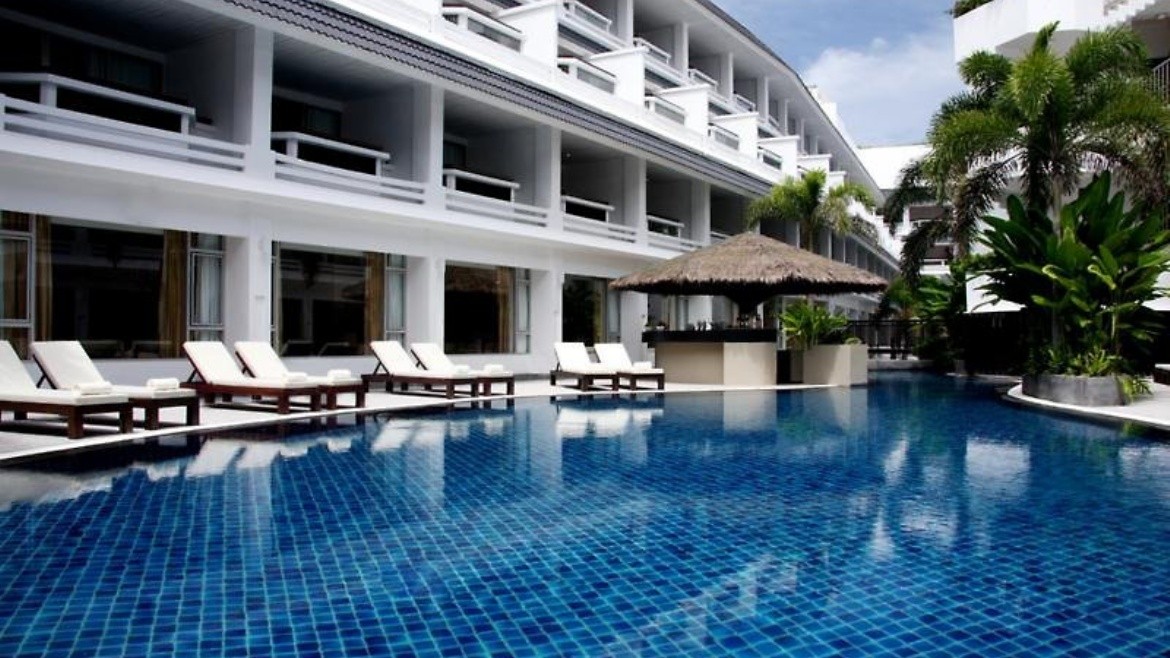 Radisson Red Phuket Patong Beach