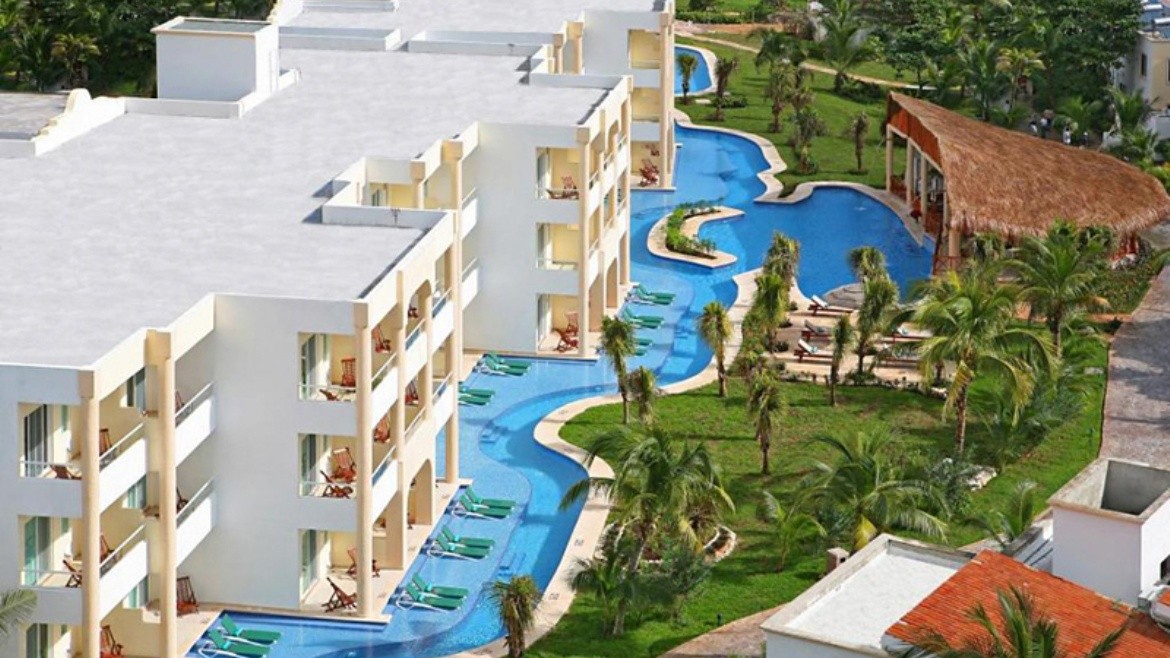 El Dorado Seaside Suites