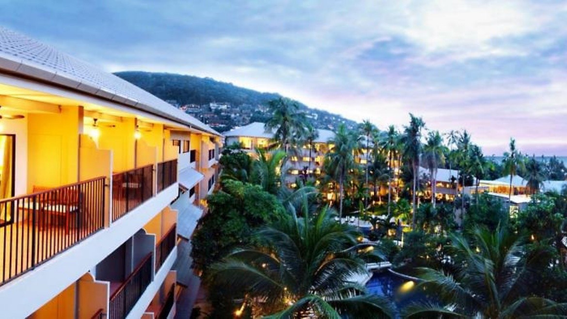 Novotel Phuket Surin Beach Resort