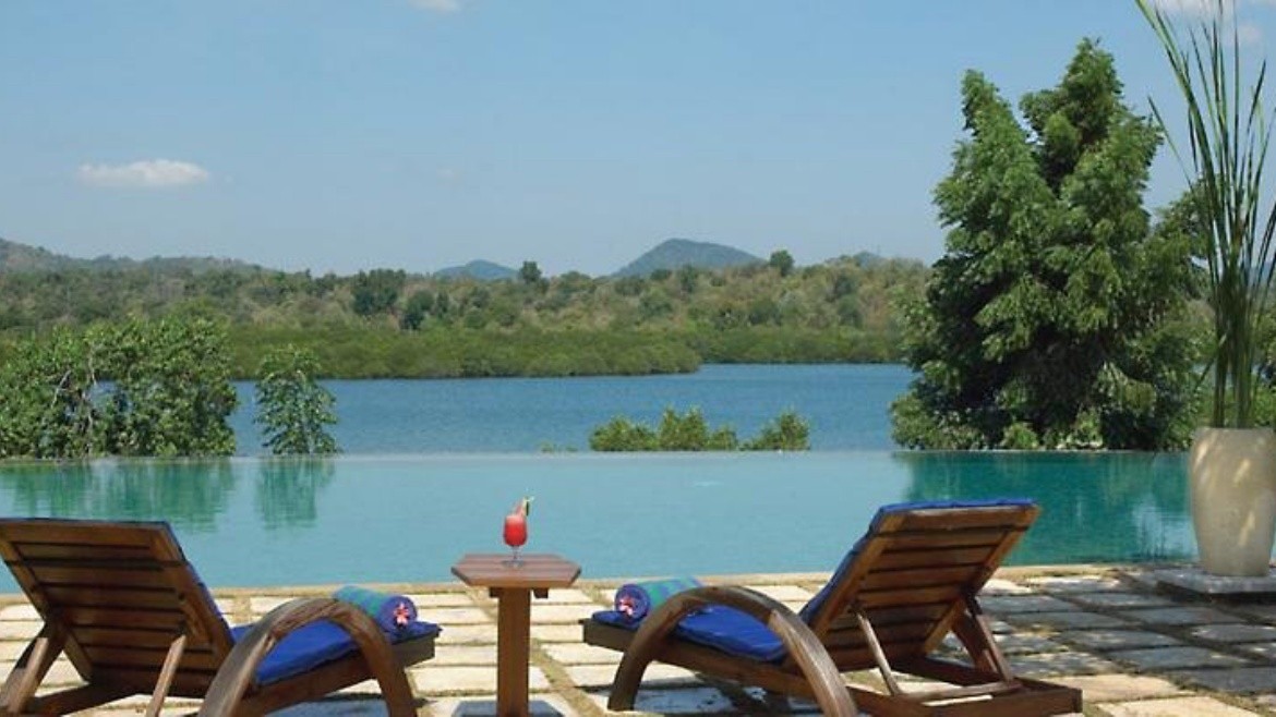 Naya Gawana Resort & Spa (Menjangan)