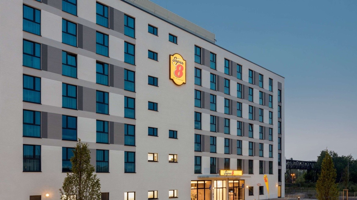 Super 8 by Wyndham Oberhausen (Oberhausen)