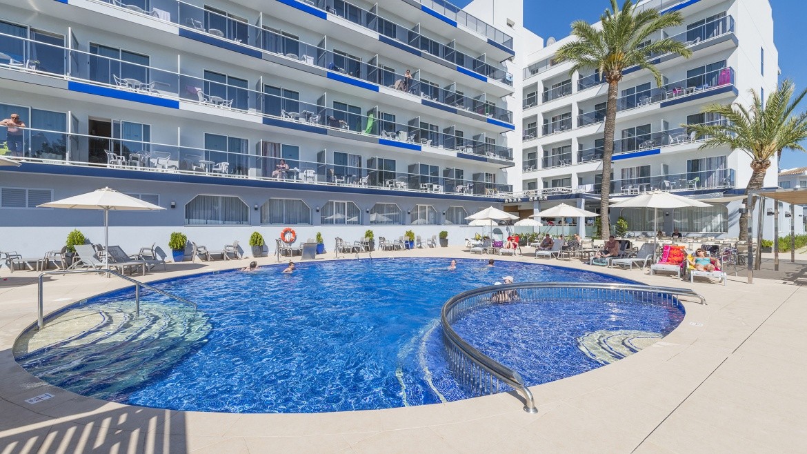 Vista Park Hotel & Apartments