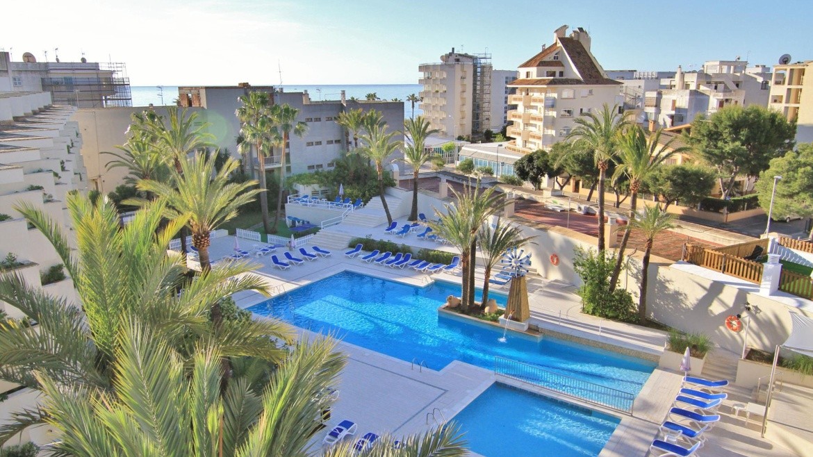 Globales Cala Bona Suites