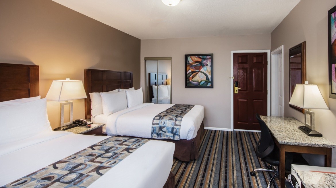 Ramada Inn & Suites Downtown Vancouver