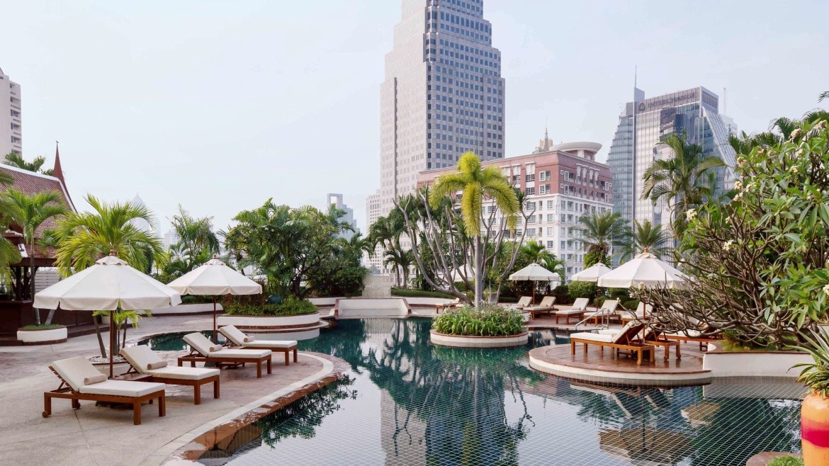 Windsor Suites