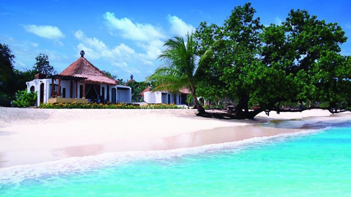 Paradee Resort & Spa