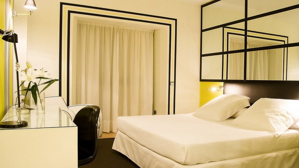Mariposa Hotel