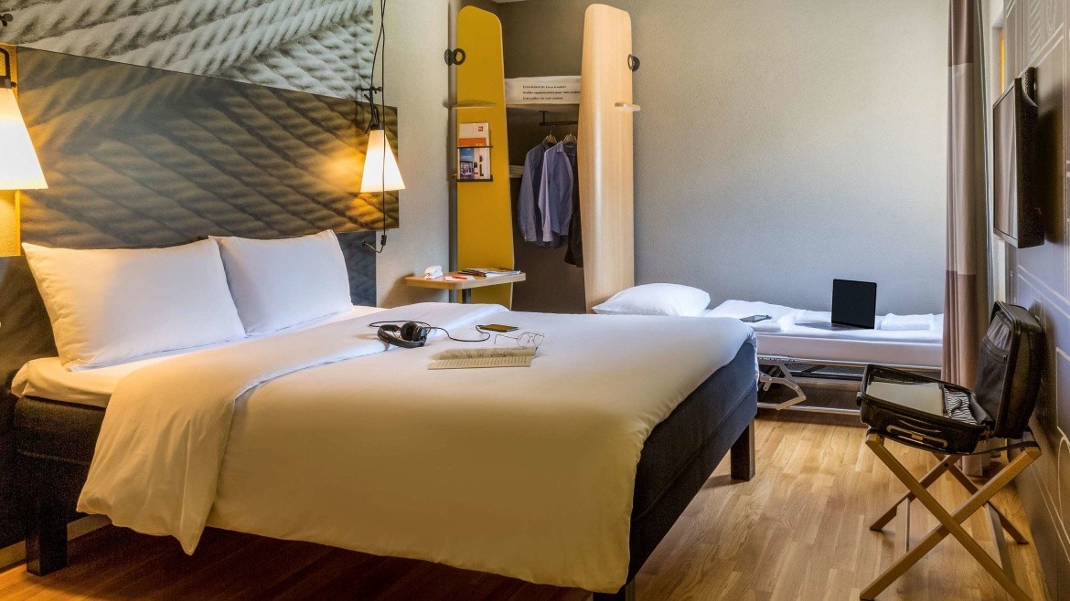 ibis Sion
