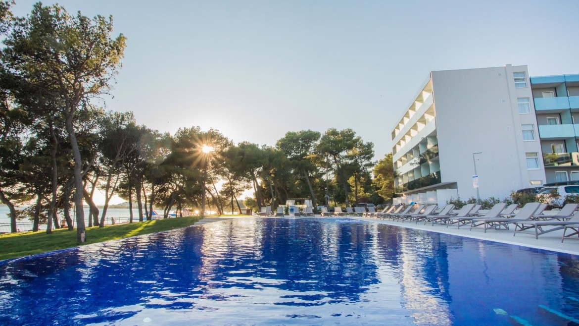 Vily Arausana & Antonina