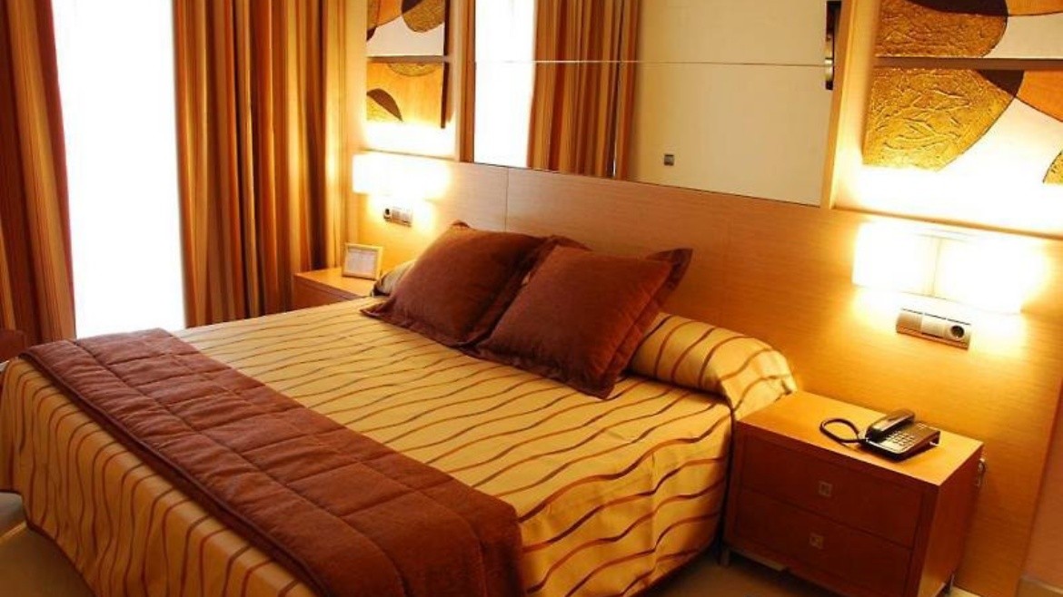 Exe Cunit Suites & Spa (Cunit)