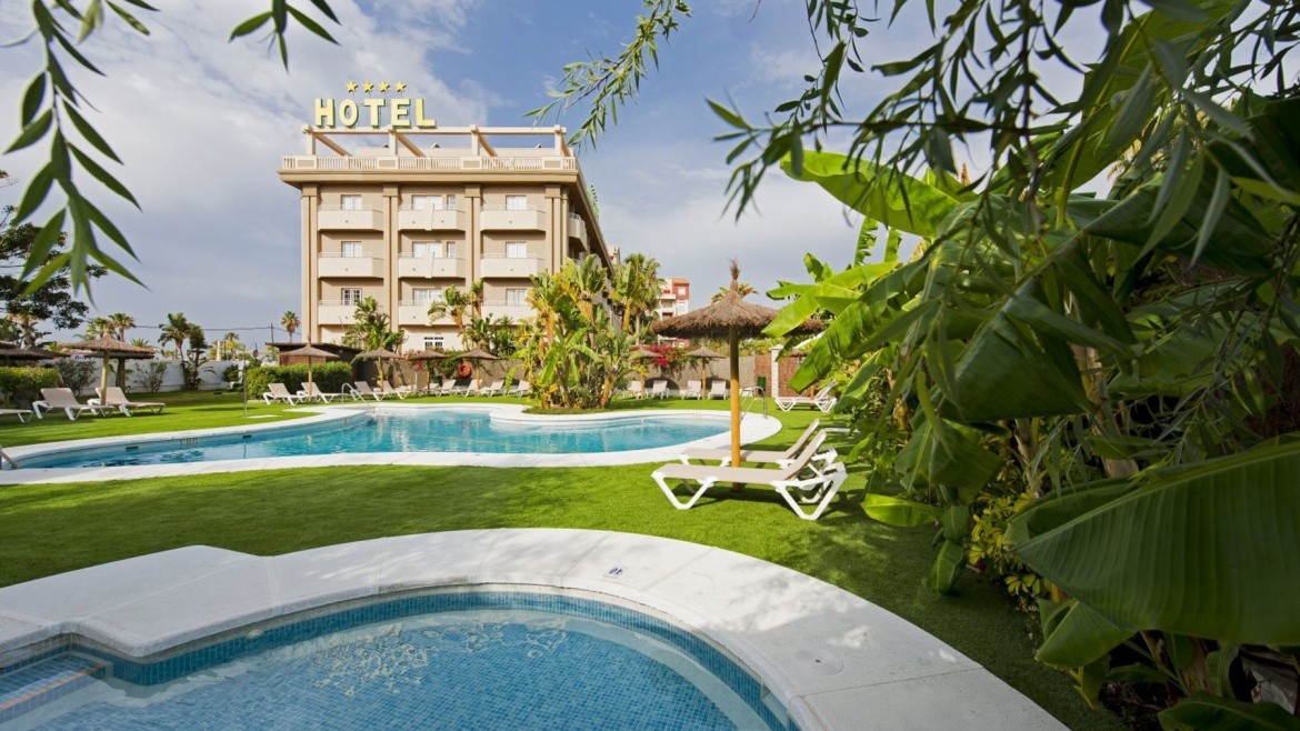 Elba Motril Beach & Business