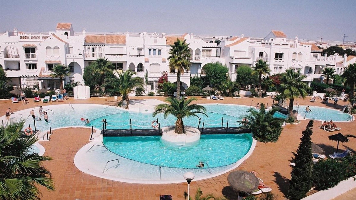 Apartamentos Golf Center Pueblo