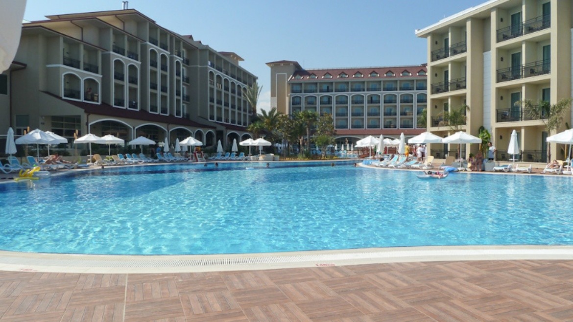 Paloma Oceana Resort