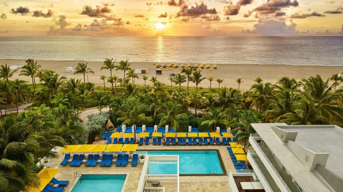 Royal Palm South Beach Tribute Portfolio Resort (ex James Royal Palm)