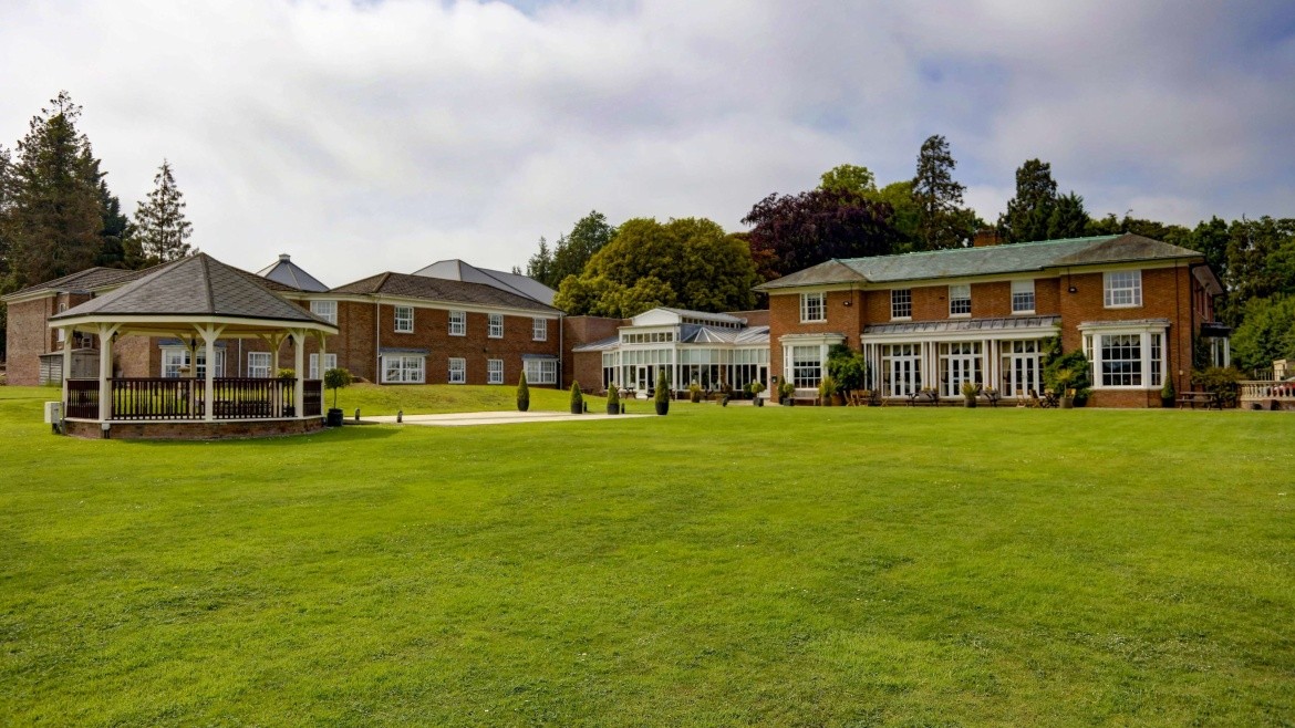 Best Western Plus Kenwick Park Hotel