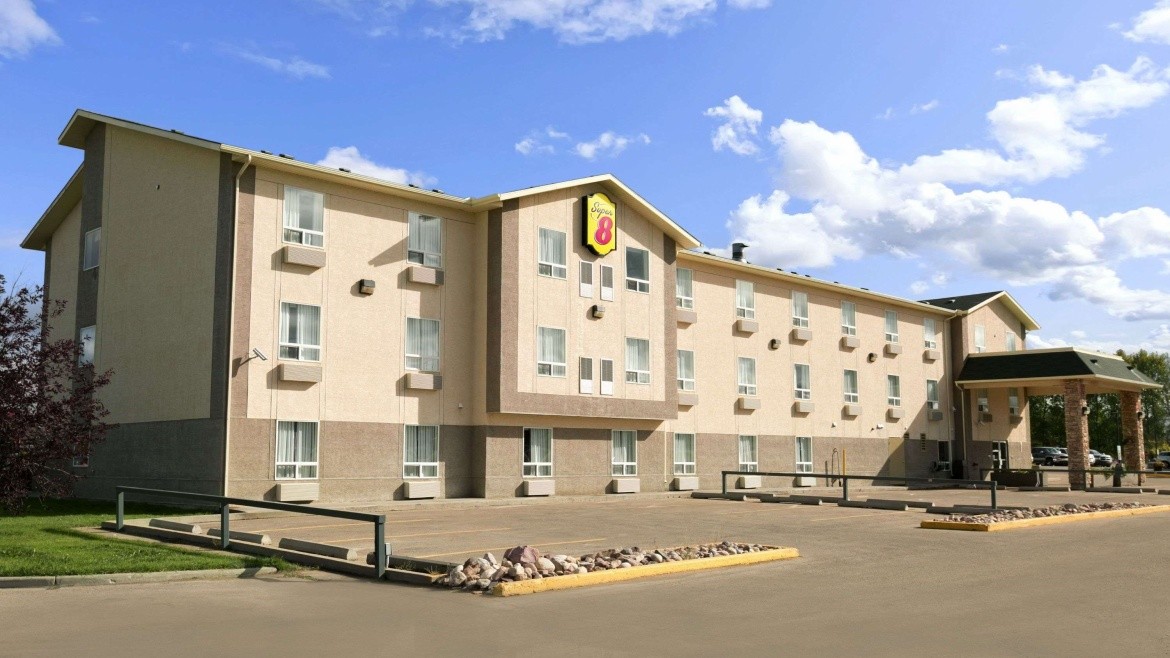 Super 8 by Wyndham Slave Lake AB