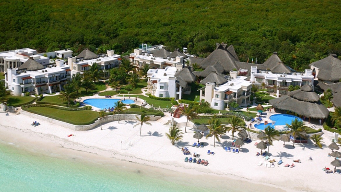 Margaritaville Island Reserve Riviera Cancún by Karisma