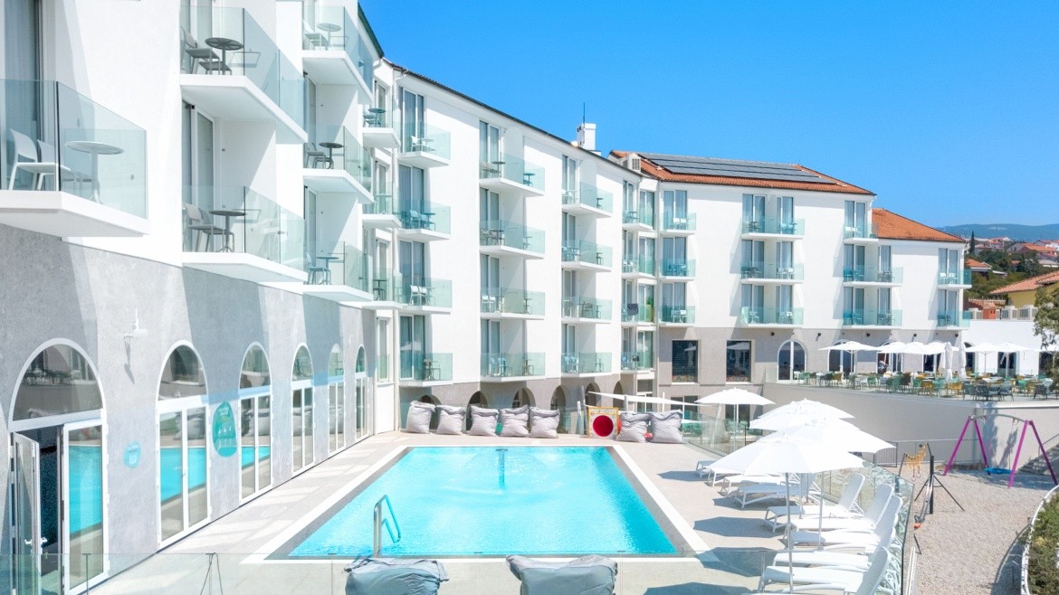 Family Hotel Lišanj