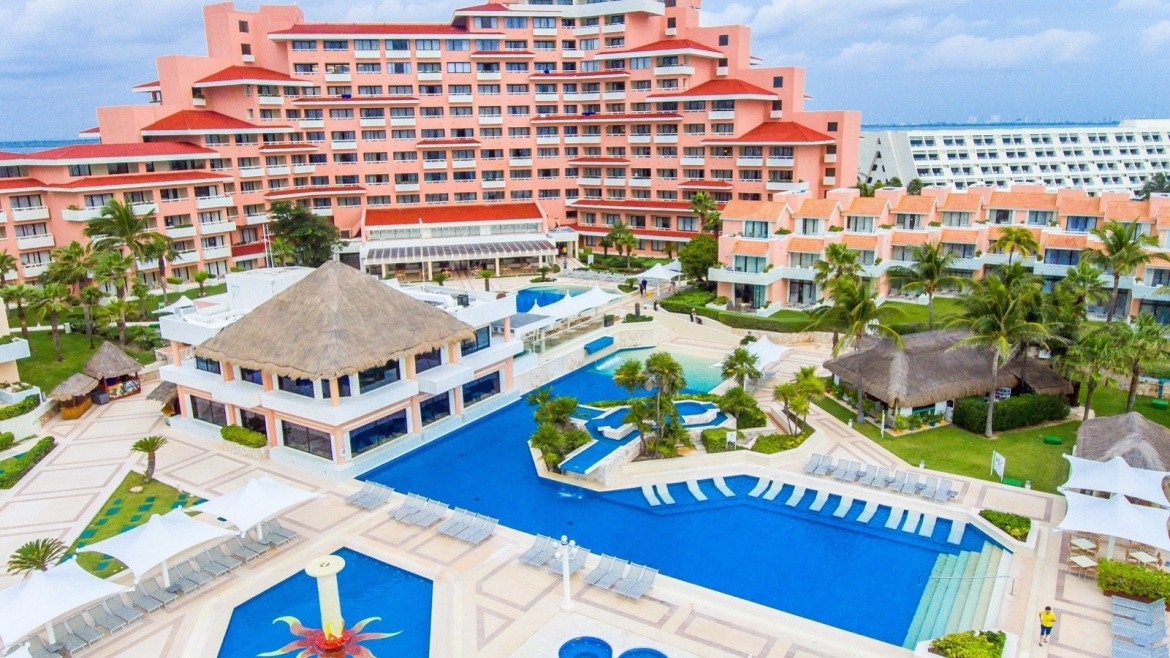 Omni Cancún Hotel & Villas