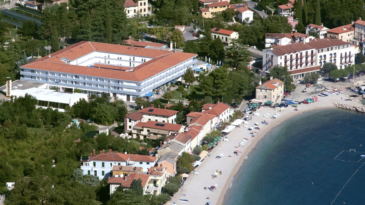 Marina Hotel