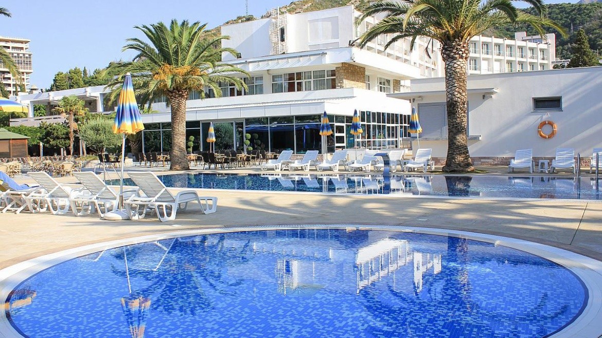 Montenegro Beach Resort