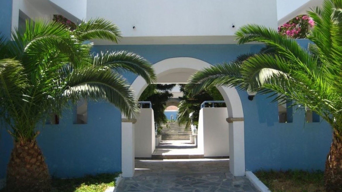 Zefiros Beach