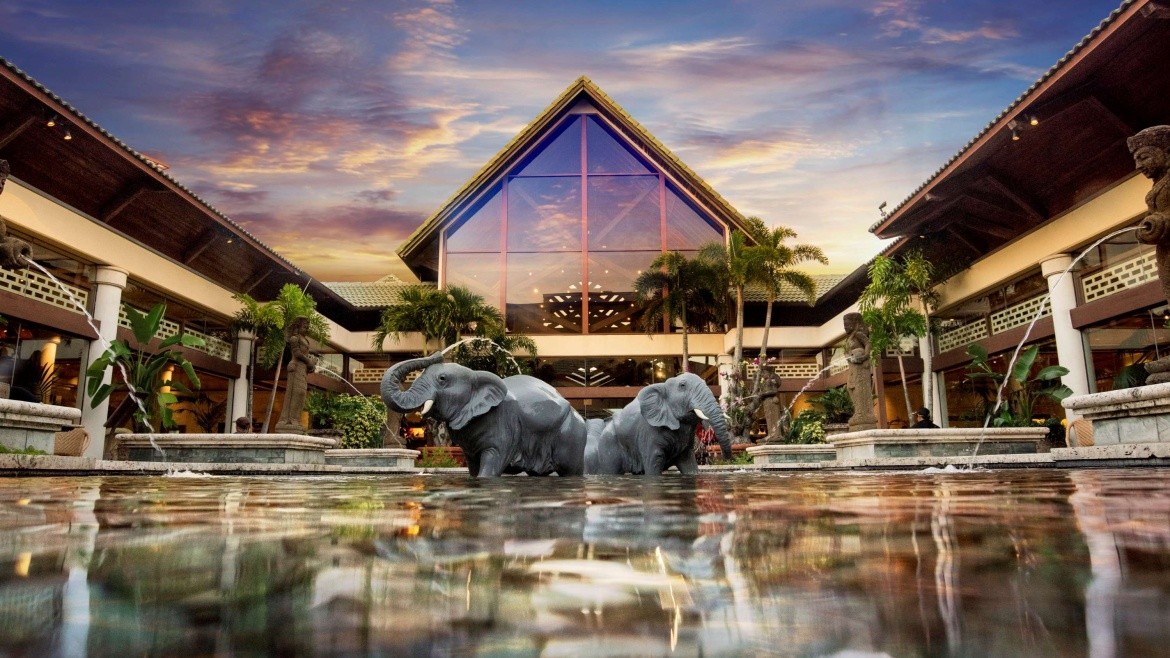 Loews Royal Pacific Resort at Universal Orlando