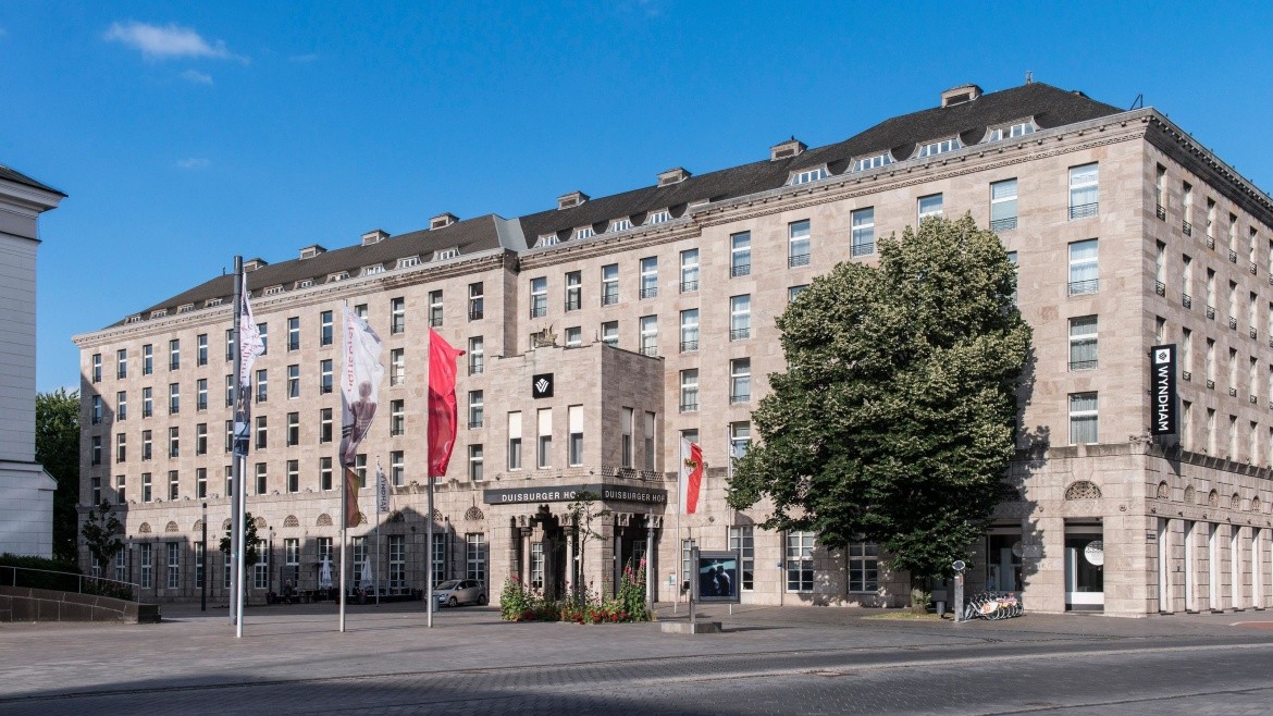 Wyndham Duisburger Hof Hotel