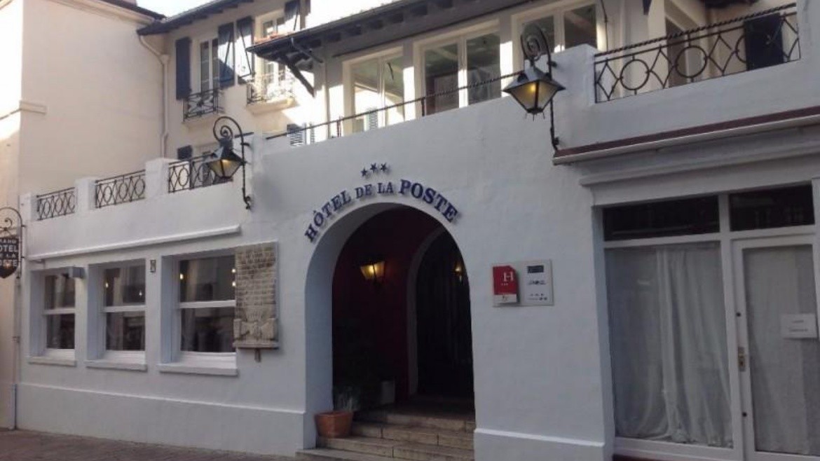 Grand de la Poste (Saint-Jean-de-Luz)