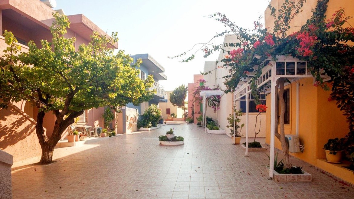 Evina Rooms & Villas