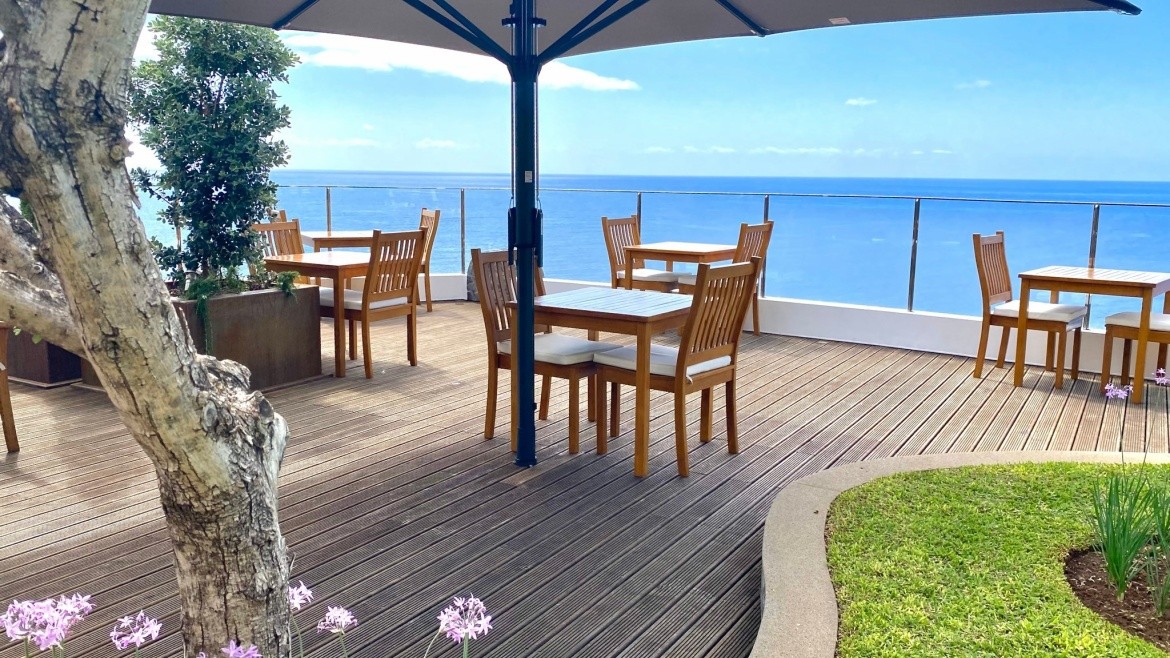 Madeira Regency Cliff