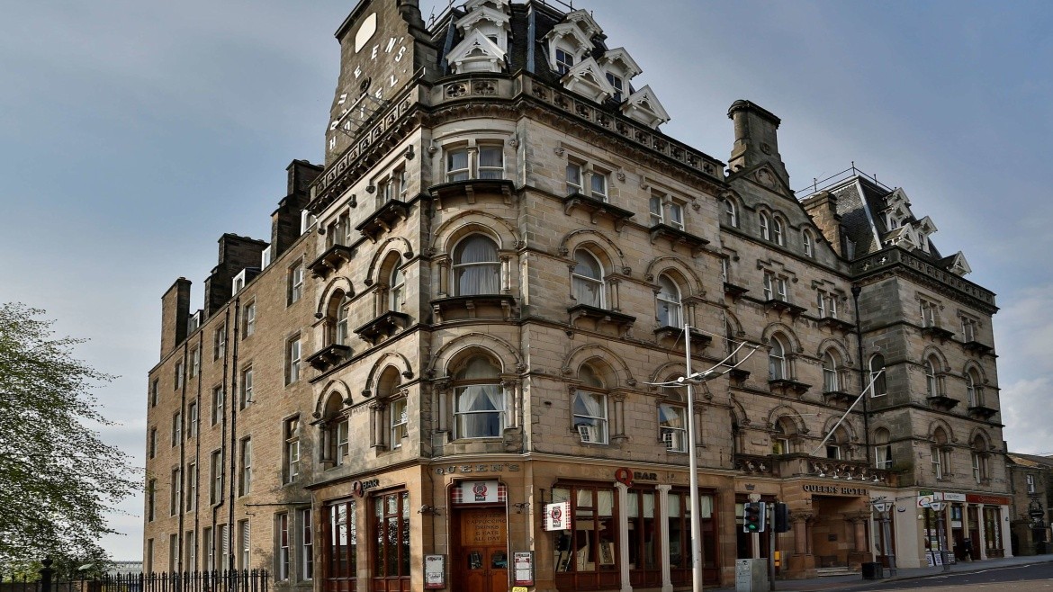 Queen's Hotel