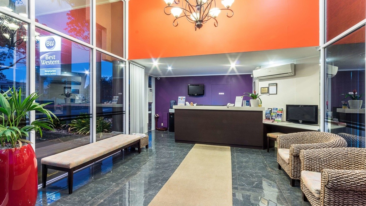 Best Western Newmarket Inn & Suites