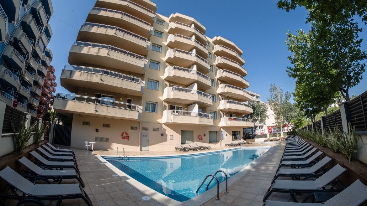 Apartamentos California