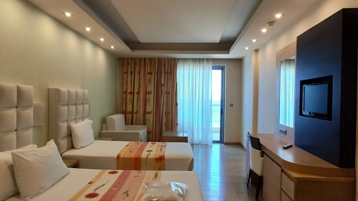 Konstantinos Palace